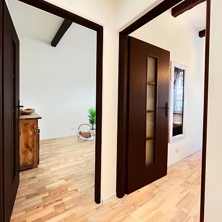 2-room With Kitchen, Heart Of Cracow Old Town דירה