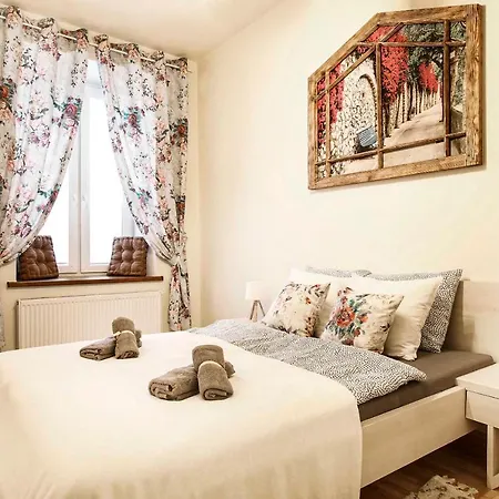 2-room With Kitchen, Heart Of Cracow Old Town Apartment